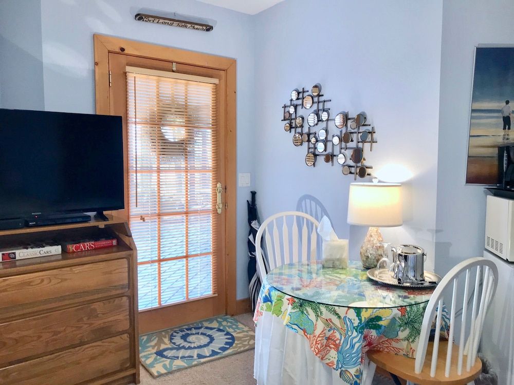 Torch Lake Bed & Breakfast 3