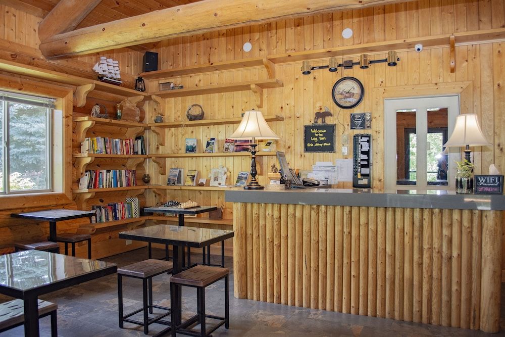 Bonners Ferry Log Inn 3