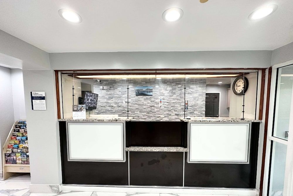 Ramada by Wyndham Lithia Springs Atlanta 3