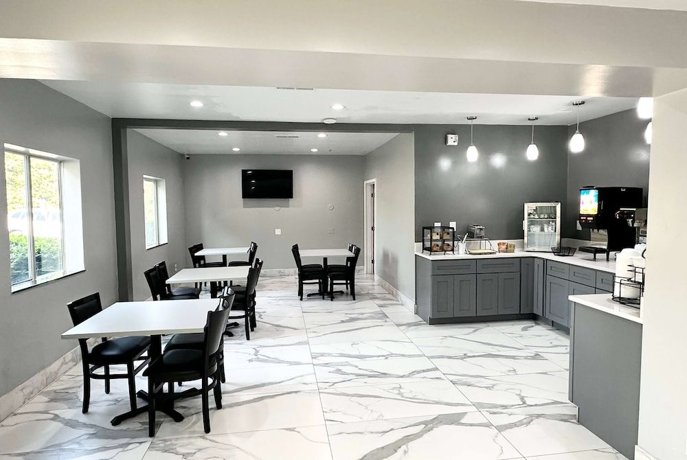 Ramada by Wyndham Lithia Springs Atlanta 2