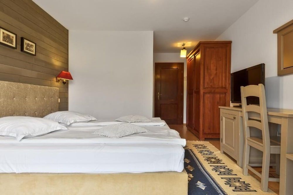 Casa Muntelui Fundata 2