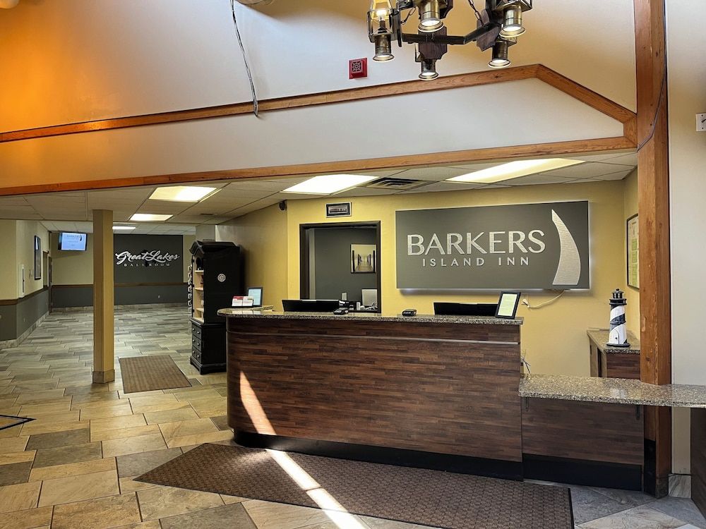 Barker's Island Inn Resort 2