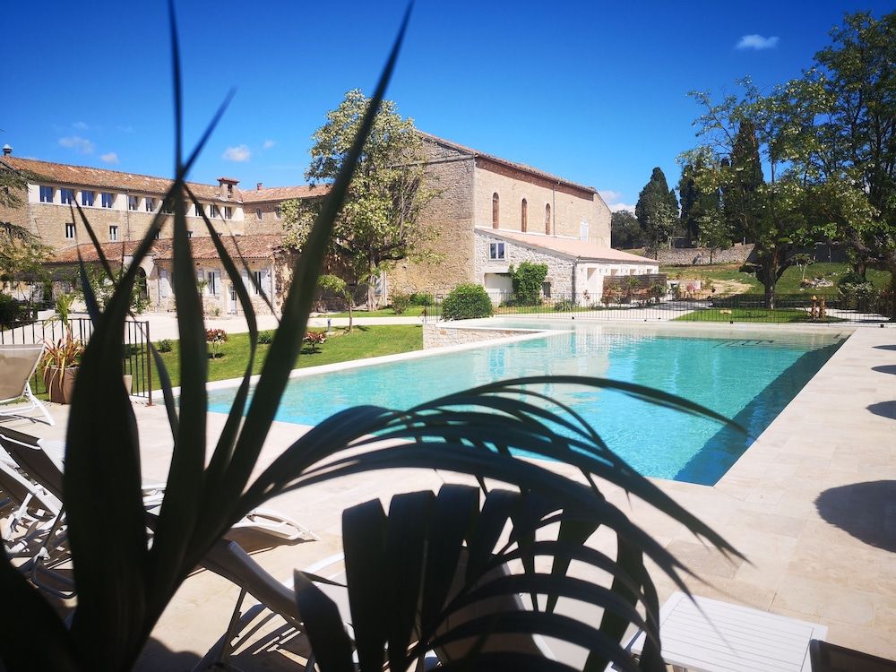 Hôtel du Couvent 4 estrelas em Vagnas