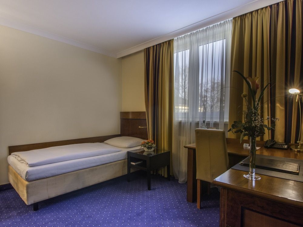 Hotel GlÔøΩcklhofer -1 estrelas em Burghausen