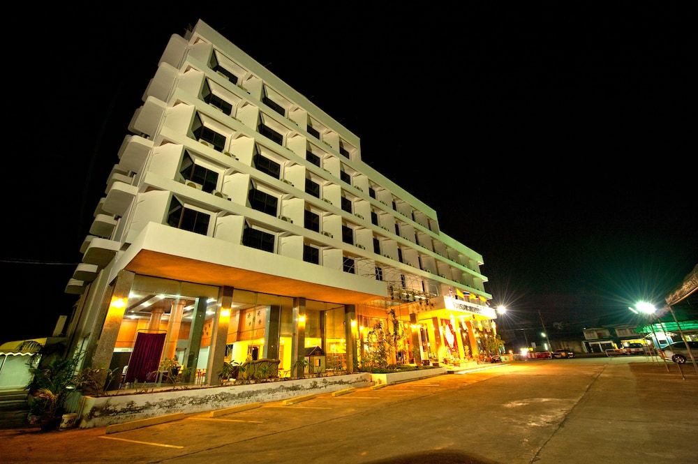 Phayao Northen Lake Hotel 3 estrellas en Phayao