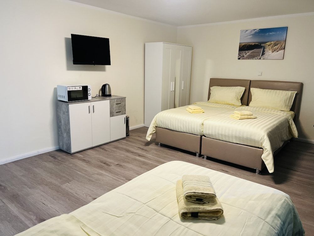 M&M Hotel - Neu Wulmstorf 2