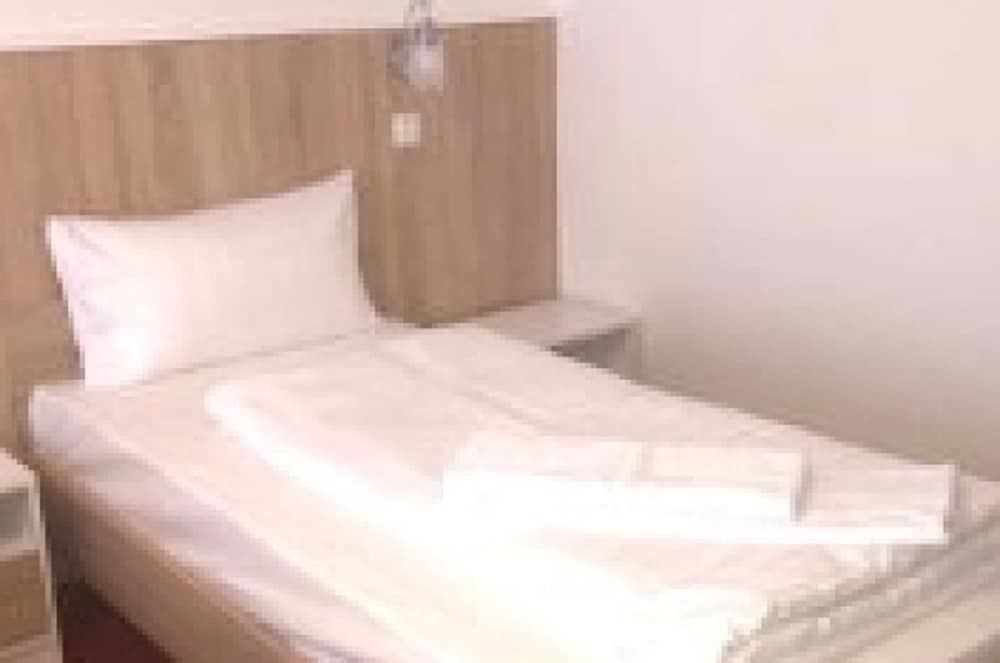 Hotel Oldesloer Hof 3