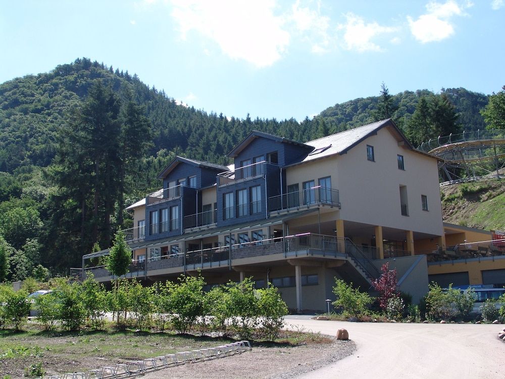 M13 Hotel -1 estrelas em Riol