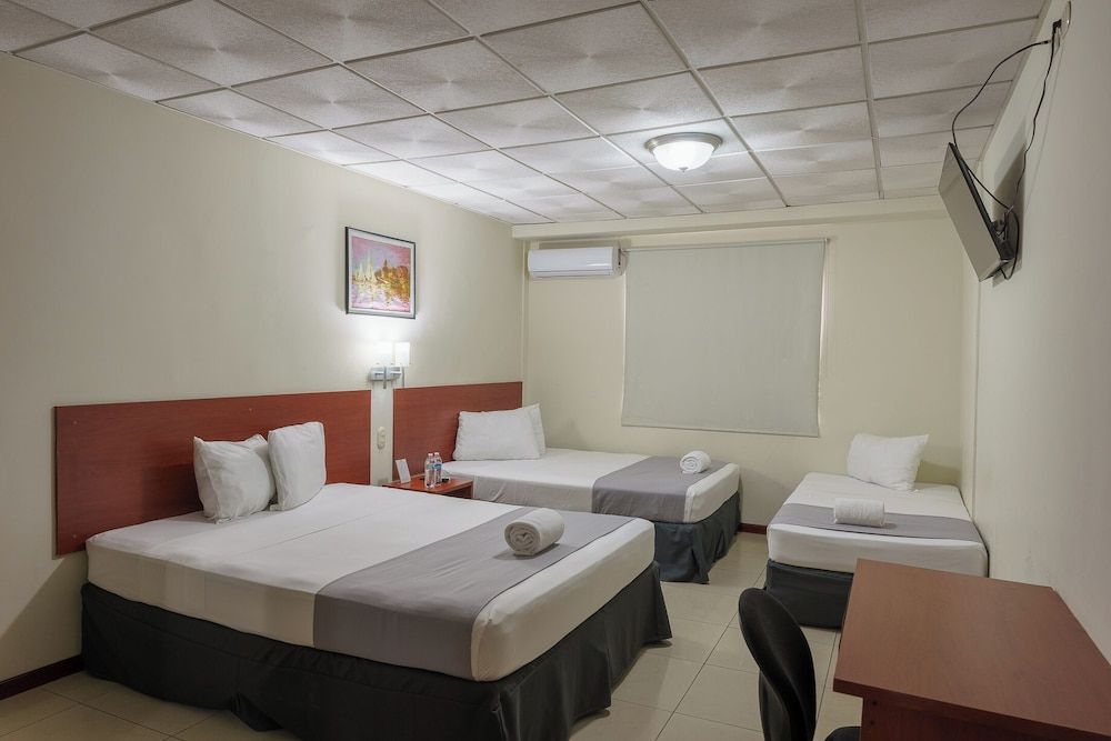 Hotel Windsor Plaza 2