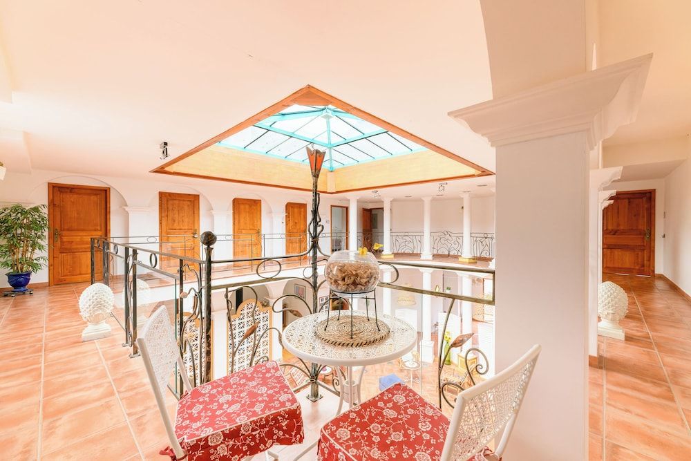 La Villa Bolero -1 estrelas em Saint-Cyr-sur-Loire