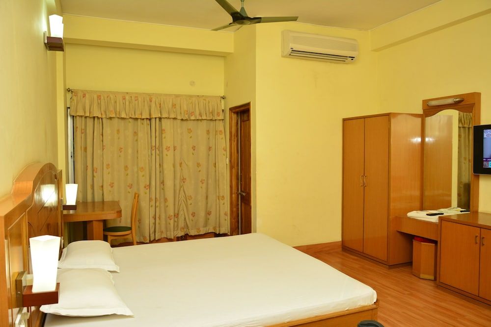 Hotel Relax 3 estrelas em Jāmb