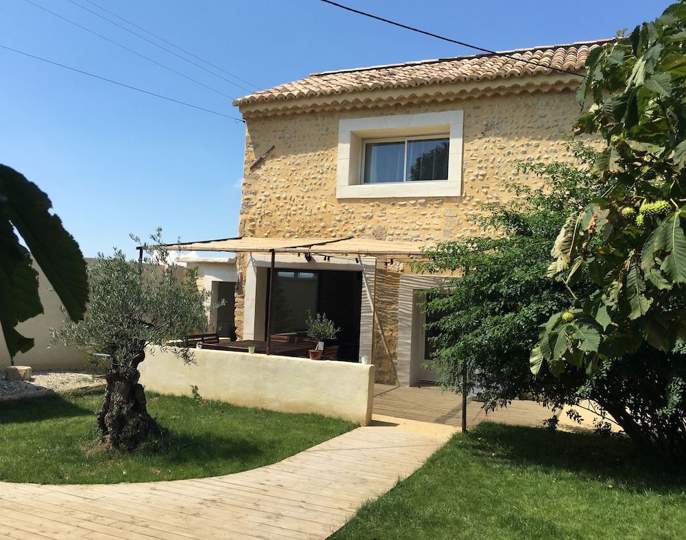 La Datcha Delicatessen 2