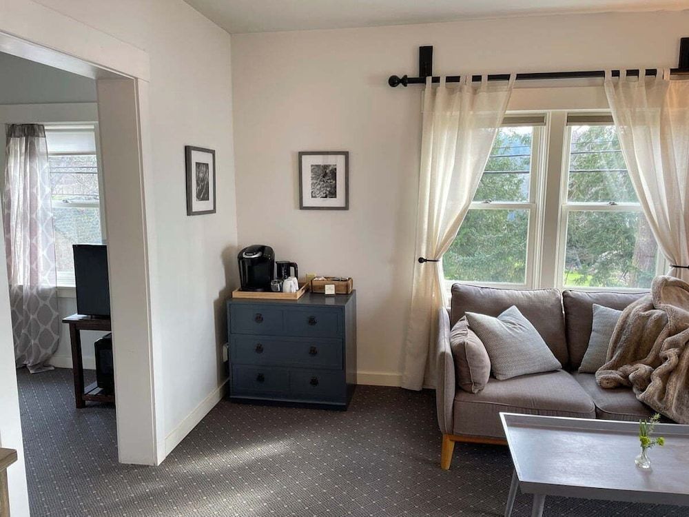 Kingfish at West Sound 2