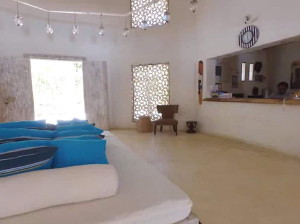 The Villa Luxury Suites Hotel 3