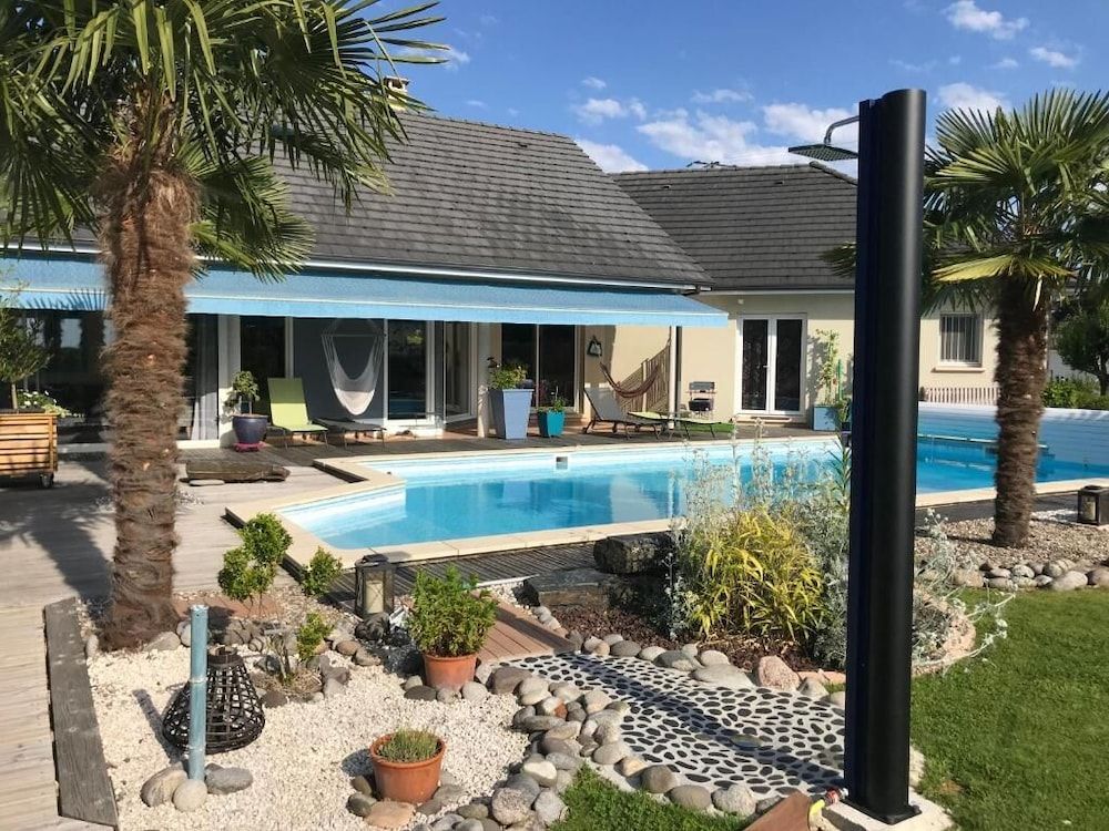 Escale En Correze -1 estrelas em Sadroc