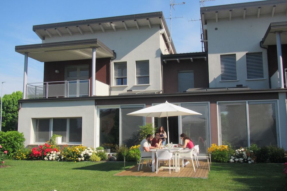 Anima Mundi -1 estrelas em Curtatone