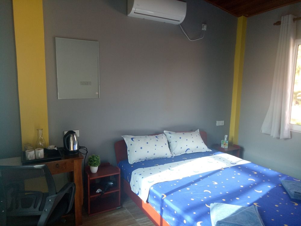 This Is It Airport Hotel And Restaurant 3