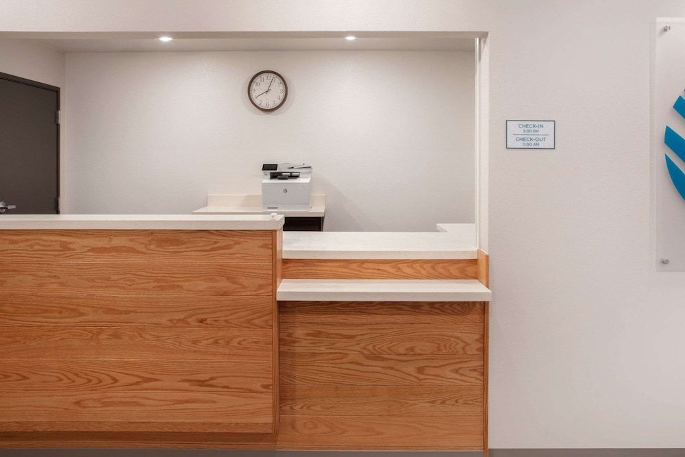 WoodSpring Suites Washington DC East Arena Drive 2