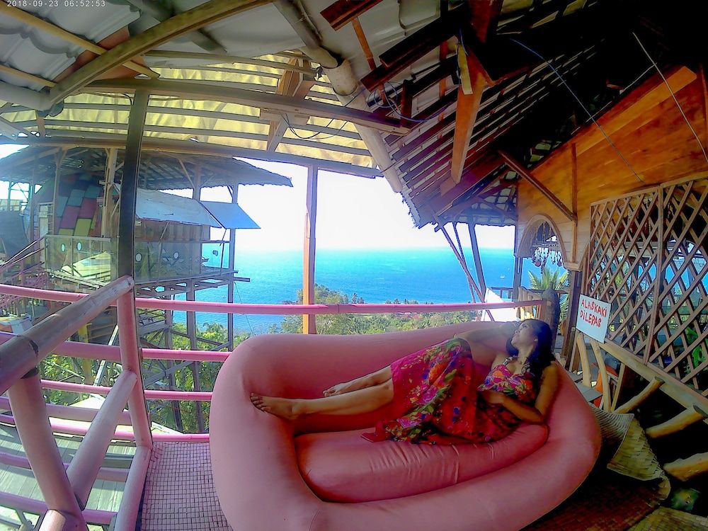 Karang Aji Beach Villa -1 stelle a Cisolok