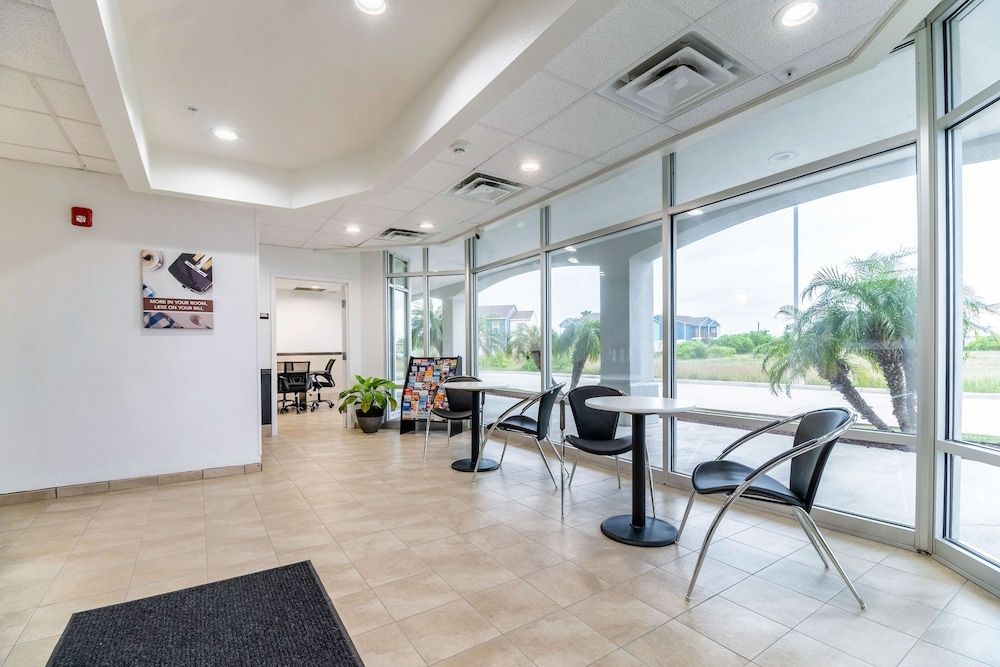 Studio 6 Ingleside, TX 2