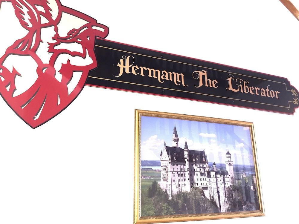 Hermann Crown Suites 2