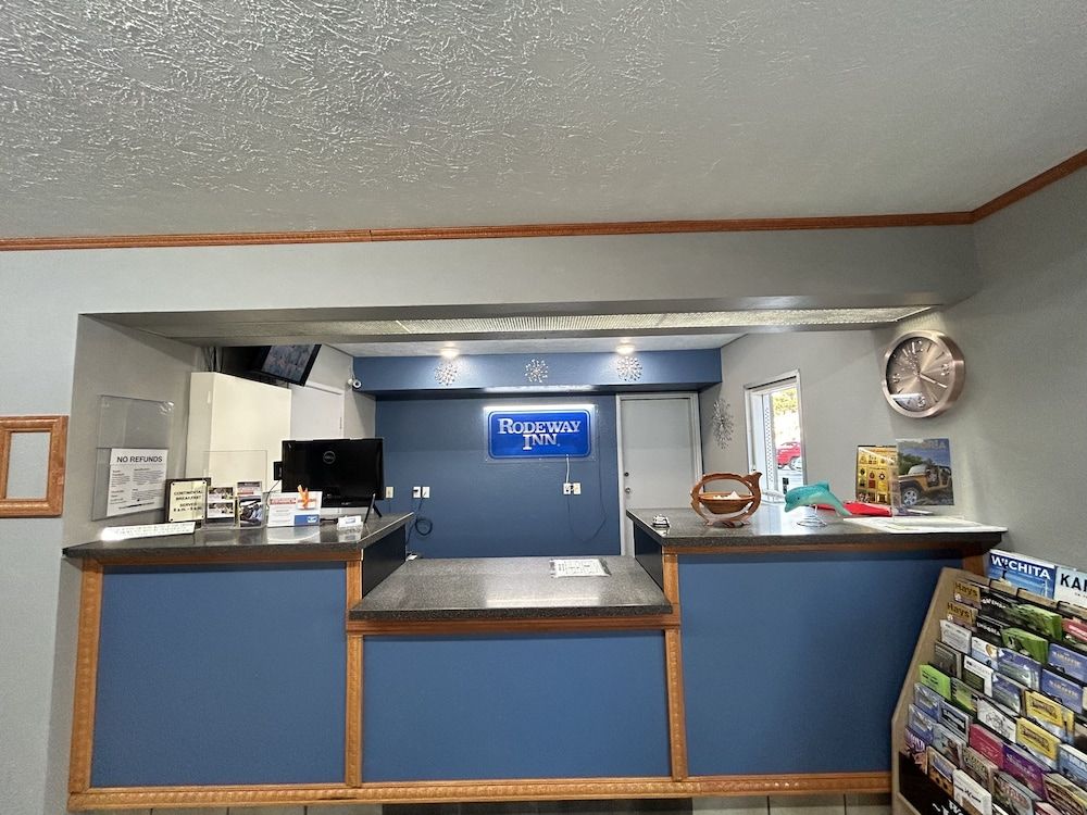 Rodeway Inn Emporia 2