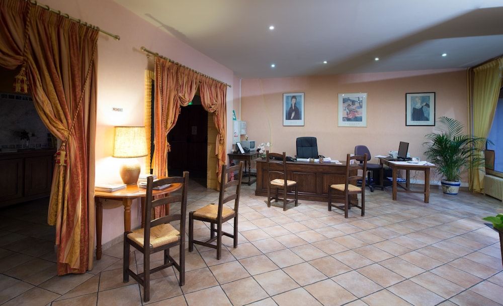 Hotel Anne de Beaujeu 3