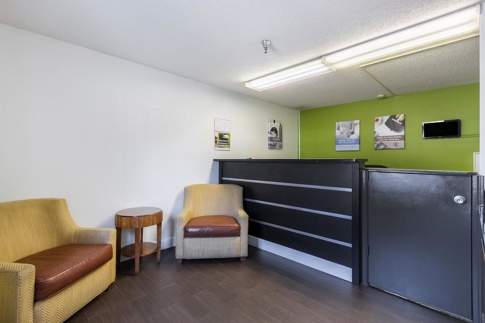 Studio 6 Statesboro, GA 2