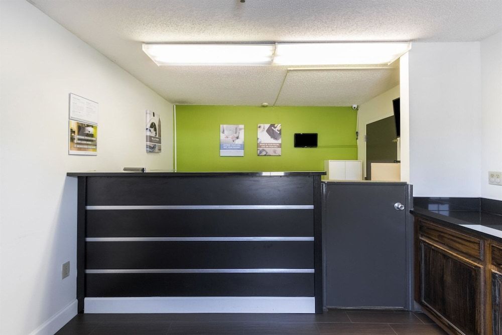 Studio 6 Statesboro, GA 3