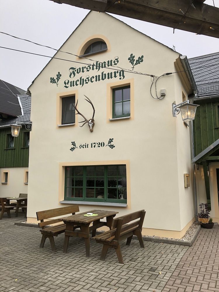 Hotel Forsthaus Luchsenburg -1 estrelas em Ohorn