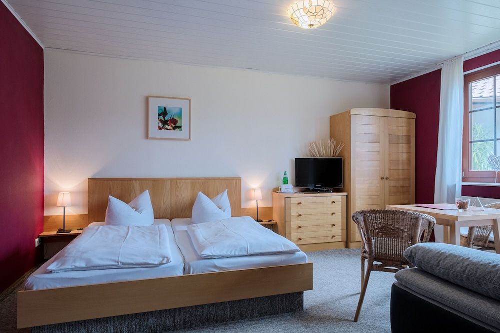 Hotel & Restaurant Lindengarten 2