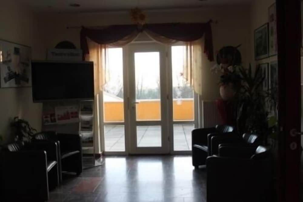 Ferienhotel Haus am Ahorn 3