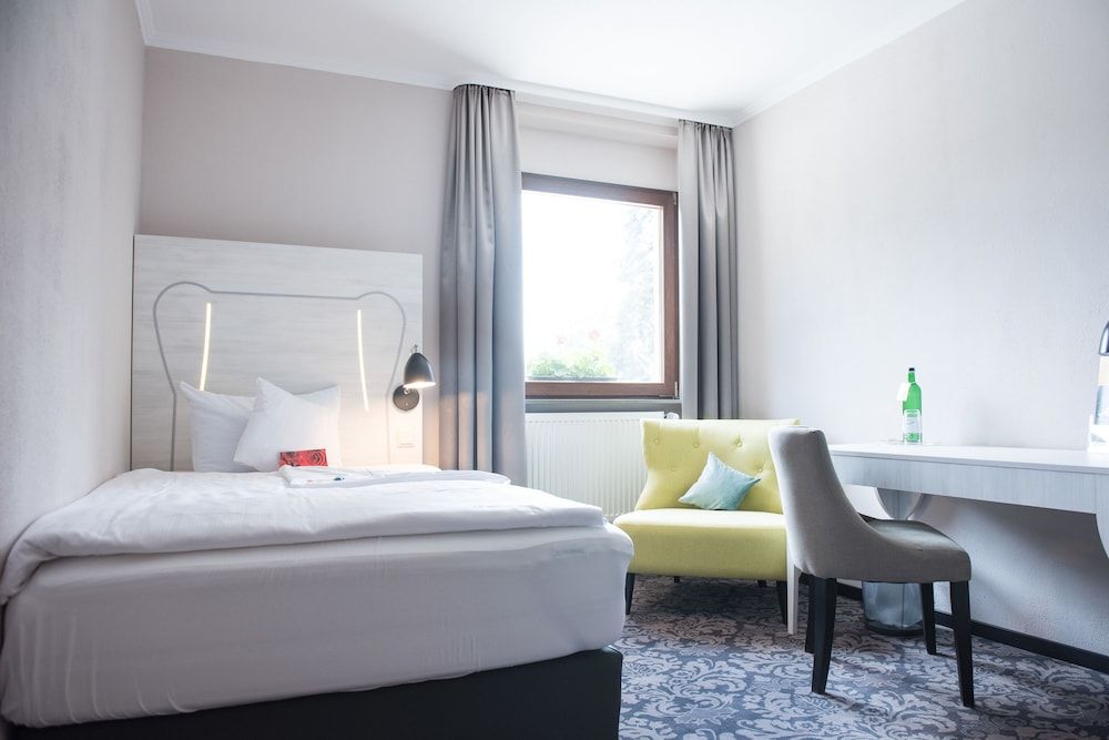 Parkhotel Schillerhain 3