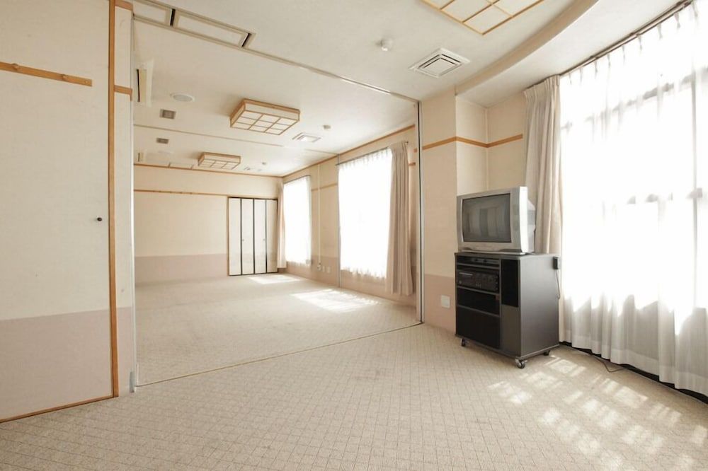 Hotel Tajimi Hills Riverside 3