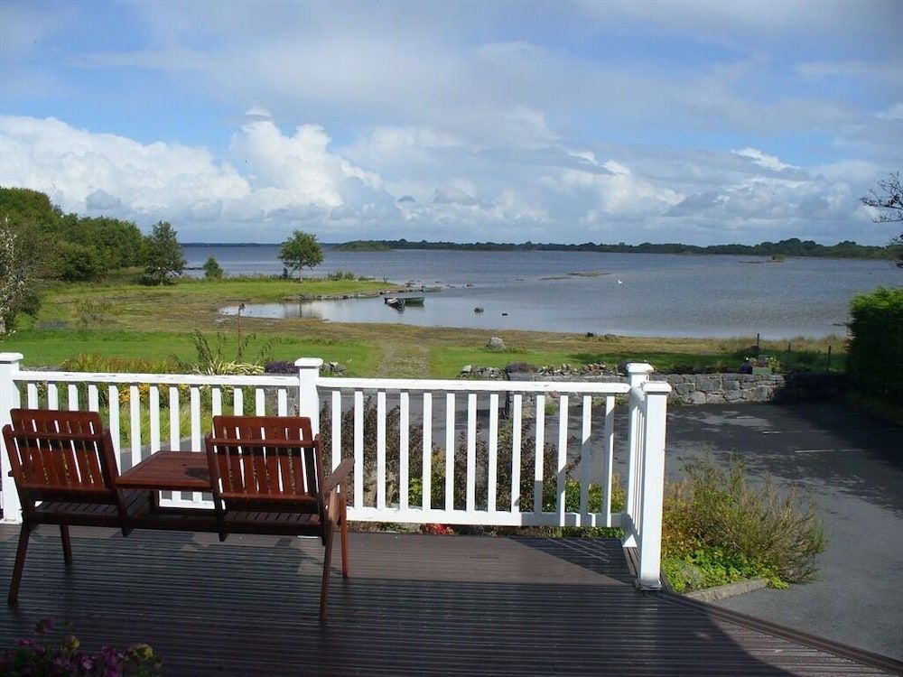 The Waterfront House Country Home 3 estrelas em Oughterard