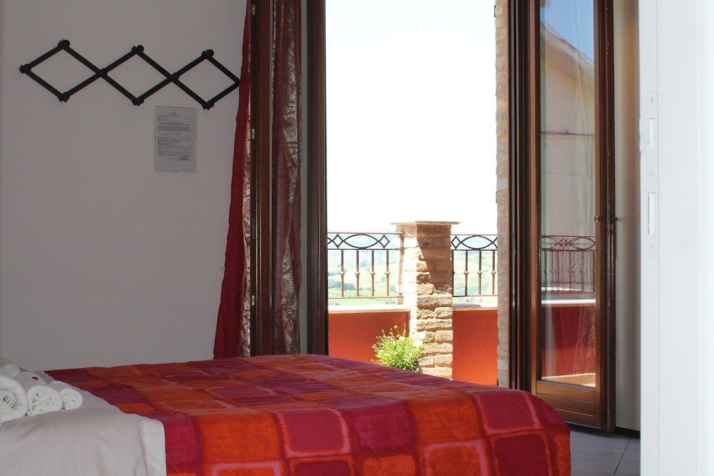 Dimora Rosso Piceno 3