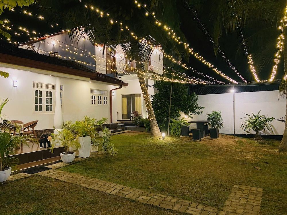 White Villa Airport Transit Hotel 4 estrelas em Katunayaka