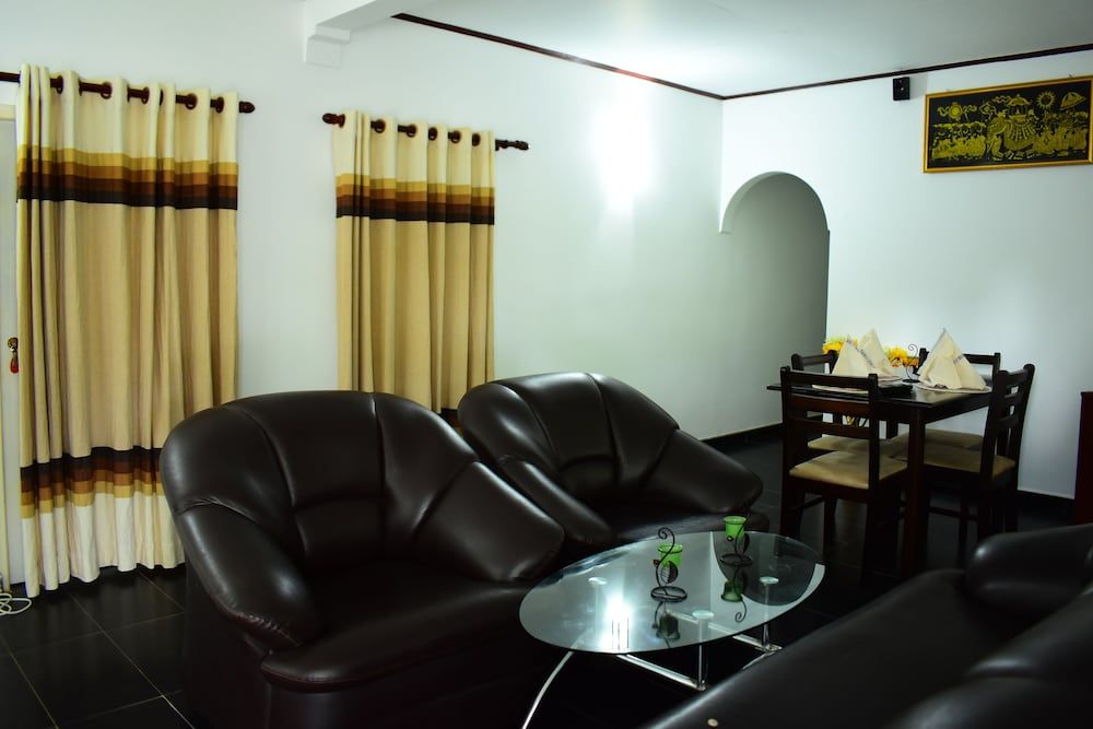 White Villa Airport Transit Hotel 2