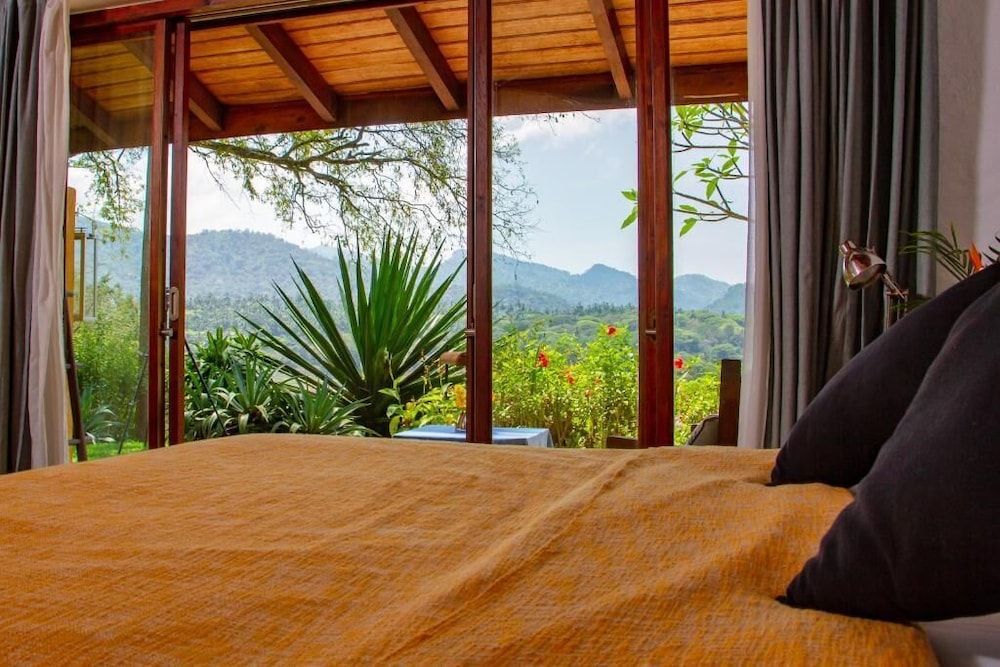 Bougainvillea Retreat 3