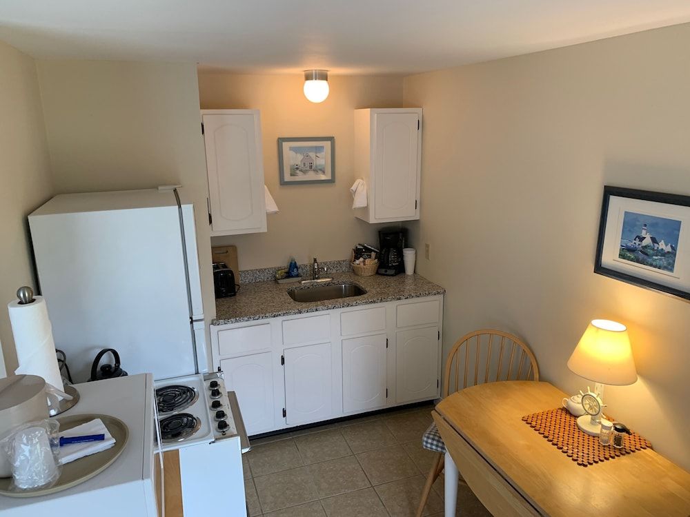 Sesuit Harbor House 3