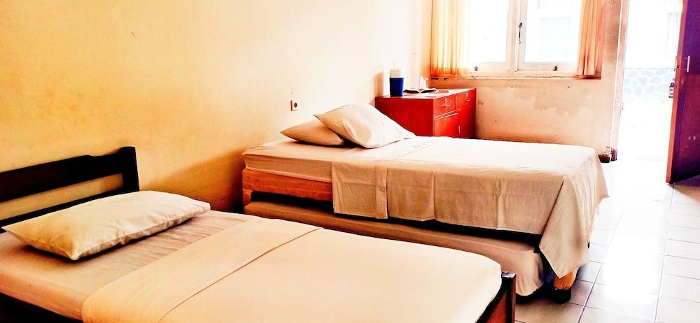 Bunga Ayu Seaside Resort 3