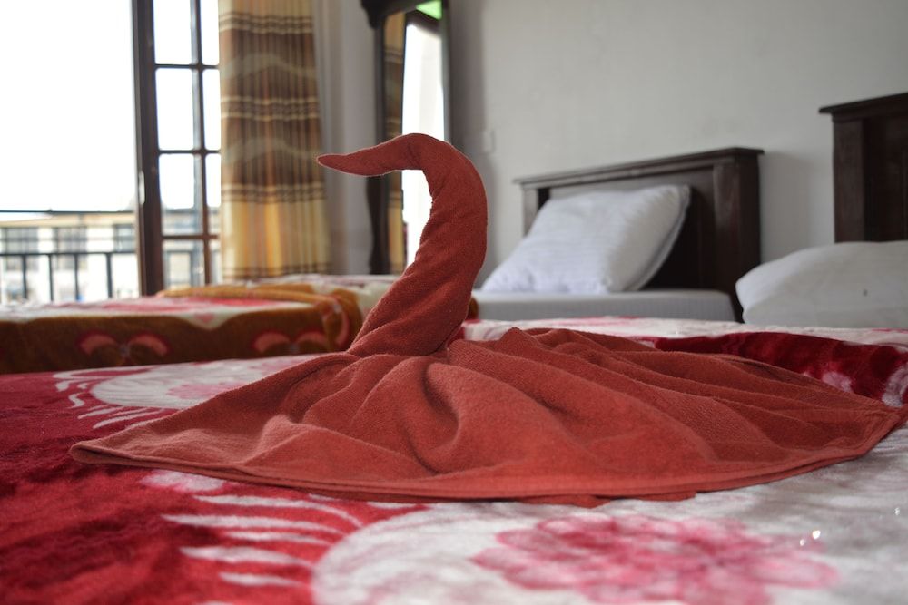 Grand View Guest House & Restaurant 3