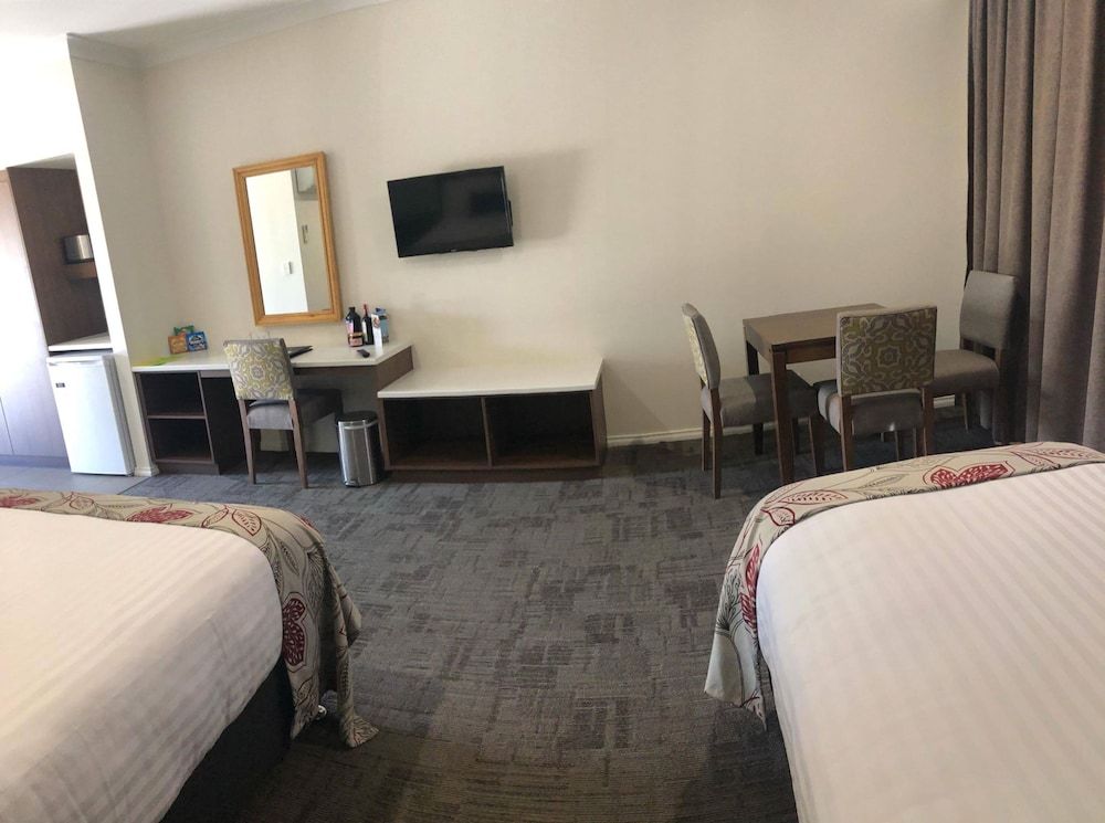 Young Federation Motor Inn 3