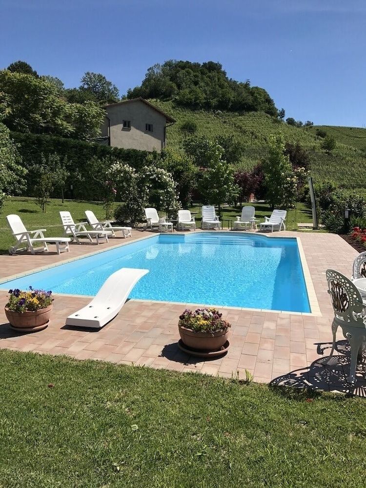 Residence delle Rose -1 estrelas em Barolo