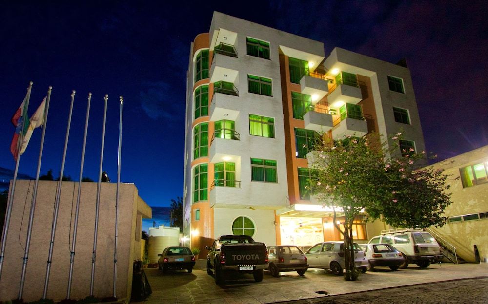 Hera Addis Hotel -1 estrellas en Addis Abeba