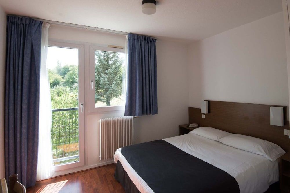 Hôtel-Restaurant l'Artière 2