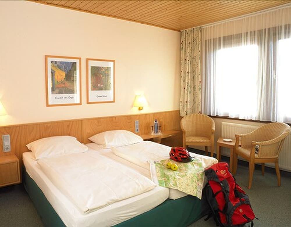 Landhotel Weserblick 2