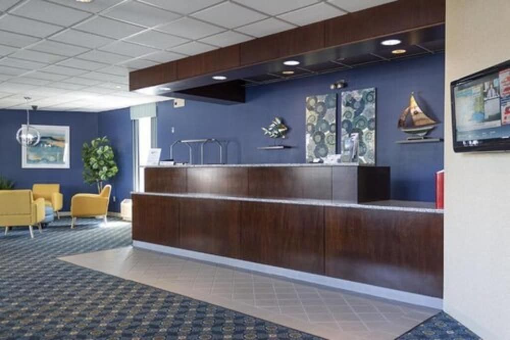 Seaport Inn & Marina 2