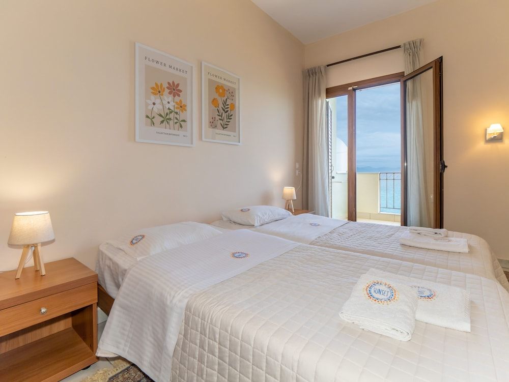 Sunset Hotel 3 estrelas em Xiropigado