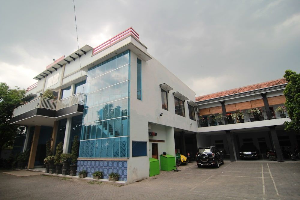 Hotel Boegenviel Syariah -1 estrelas em Lamongan